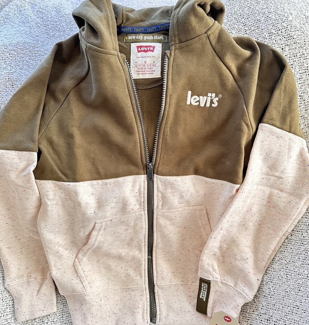 NWT Levi's Boys Sweater Hoodie Size Medium